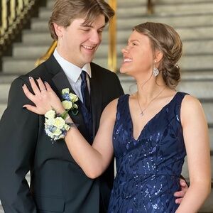 Meet your Posher, Elise